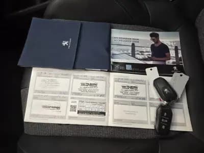 Vendo Peugeot 5008 2020 - 19900 EUR, 115000 km - AUTO.MOTO.pt