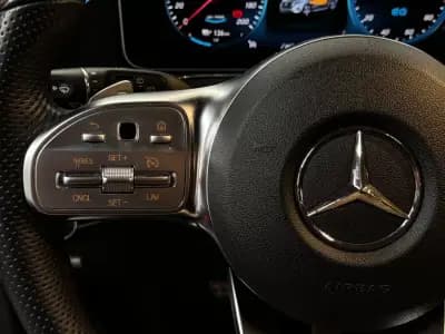 Vendo Mercedes-Benz EQC 2023 - 44990 EUR, 60200 km - AUTO.MOTO.pt