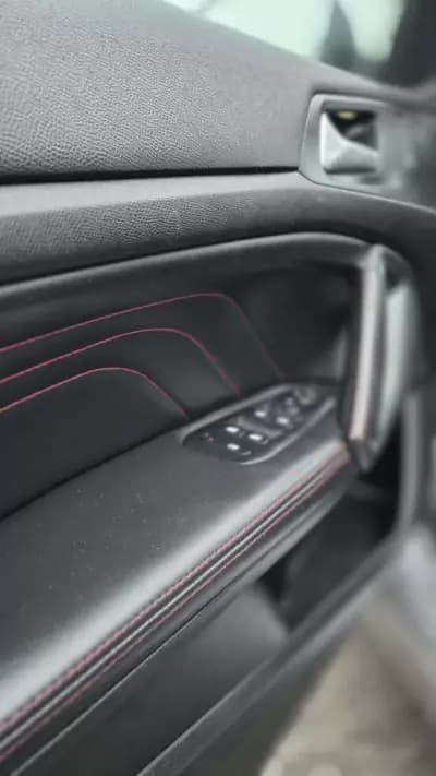 Vendo Peugeot 308 SW 2016 - 11480 EUR, 219000 km - AUTO.MOTO.pt