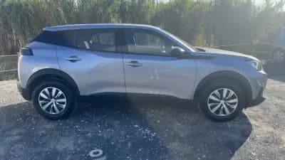 Vendo Peugeot 2008 2023 - 17900 EUR, 65000 km - AUTO.MOTO.pt
