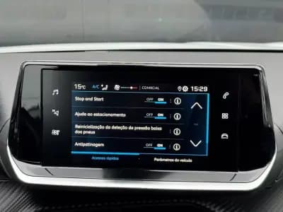 Vendo Peugeot 2008 2020 - 14790 EUR, 57344 km - AUTO.MOTO.pt