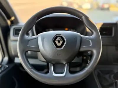 Vendo Renault Master 2023 - 32450 EUR, 43000 km - AUTO.MOTO.pt