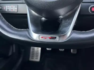 Vendo Kia ProCeed 2022 - 19450 EUR, 92000 km - AUTO.MOTO.pt