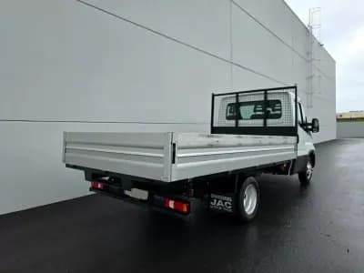 Vendo Iveco Daily 2022 - 30750 EUR, 86000 km - AUTO.MOTO.pt