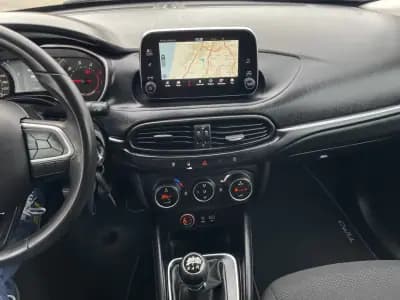 Vendo Fiat Tipo Station Wagon 2017 - 10990 EUR, 176247 km - AUTO.MOTO.pt