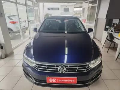 Vendo Volkswagen Passat Variant 2018 - 21990 EUR, 137500 km - AUTO.MOTO.pt
