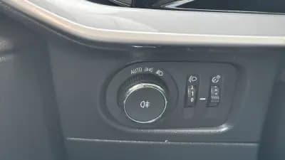 Vendo Opel Mokka 2023 - 19490 EUR, 21000 km - AUTO.MOTO.pt