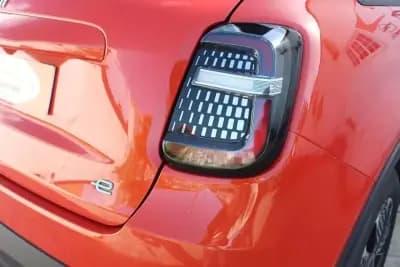 Vendo Fiat 600e 2023 - 29980 EUR, 7039 km - AUTO.MOTO.pt