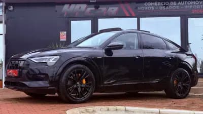 Sell Audi e-tron Sportback 2020 - 31990 EUR, 80000 km - AUTO.MOTO.pt