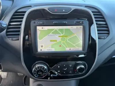 Vendo Renault Captur 2017 - 12500 EUR, 112400 km - AUTO.MOTO.pt