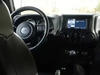 Sell Jeep Wrangler Unlimited 2013 - 46500 EUR, 154453 km - AUTO.MOTO.pt