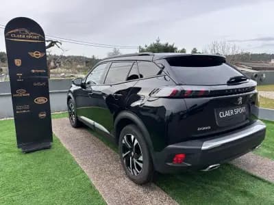 Vendo Peugeot 2008 2021 - 16900 EUR, 130000 km - AUTO.MOTO.pt