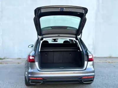 Vendo Audi A4 Avant 2020 - 24250 EUR, 235230 km - AUTO.MOTO.pt