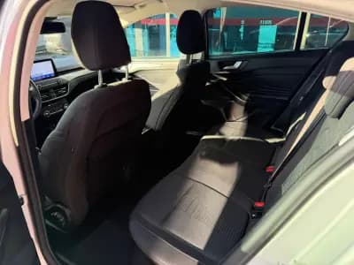 Vendo Ford Focus 2020 - 17300 EUR, 103000 km - AUTO.MOTO.pt