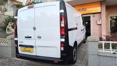Vendo Nissan NV300 2020 - 20900 EUR, 99900 km - AUTO.MOTO.pt