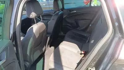 Vendo Opel Astra Sports Tourer 2022 - 14490 EUR, 130000 km - AUTO.MOTO.pt