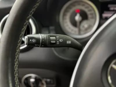 Vendo Mercedes-Benz A 180 2015 - 14950 EUR, 180700 km - AUTO.MOTO.pt