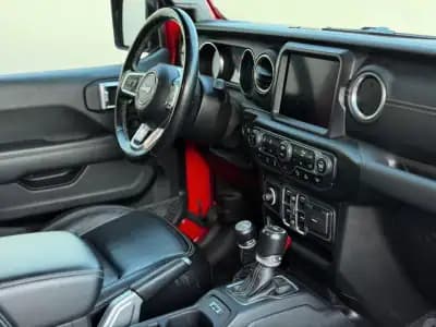 Sell Jeep Gladiator 2021 - 68000 EUR, 63154 km - AUTO.MOTO.pt