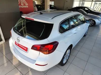 Vendo Opel Astra Sports Tourer 2011 - 6750 EUR, 226000 km - AUTO.MOTO.pt