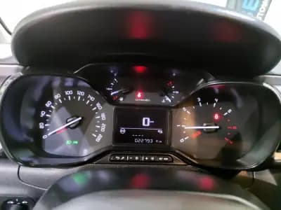 Sell Citroën C3 2021 - 11990 EUR, 22000 km - AUTO.MOTO.pt