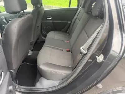 Sell Renault Clio Break 2009 - 5450 EUR, 202000 km - AUTO.MOTO.pt