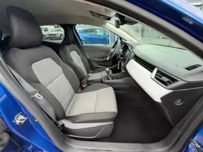 Vendo Renault Clio 2021 - 14500 EUR, 91360 km - AUTO.MOTO.pt