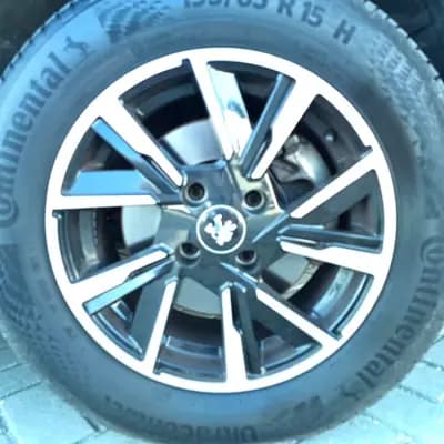 Vendo Peugeot PARTENER 2017 - 9750 EUR, 215000 km - AUTO.MOTO.pt