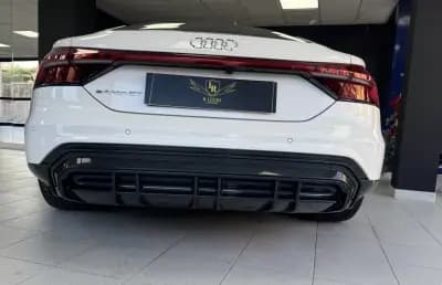 Vendo Audi e-tron GT 2023 - 62500 EUR, 53927 km - AUTO.MOTO.pt