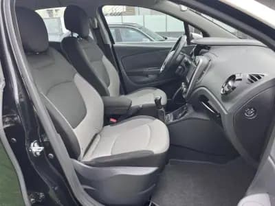 Vendo Renault Captur 2015 - 11900 EUR, 133000 km - AUTO.MOTO.pt