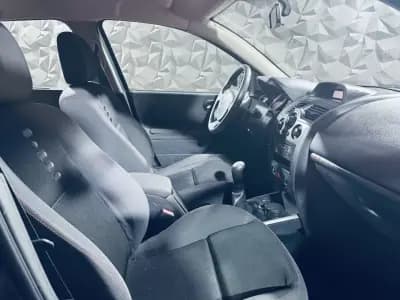 Sell Renault Mégane Break 2007 - 3990 EUR, 290812 km - AUTO.MOTO.pt