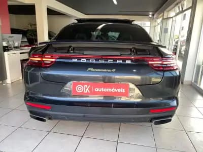 Sell Porsche Panamera 2018 - 60500 EUR, 104962 km - AUTO.MOTO.pt