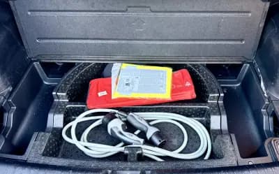 Sell Kia e-Niro 2021 - 20900 EUR, 75925 km - AUTO.MOTO.pt