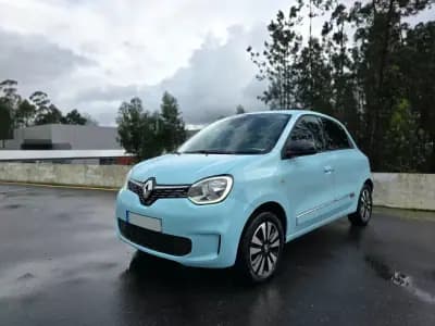Vendo Renault Twingo 2023 - 14750 EUR, 27700 km - AUTO.MOTO.pt