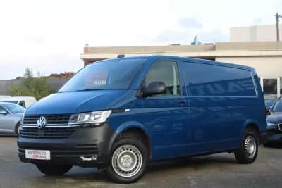 Vendo Volkswagen Transporter 2021 - 22990 EUR, 115000 km - AUTO.MOTO.pt