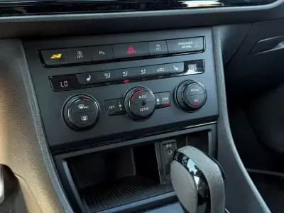 Sell SEAT Leon 2015 - 24900 EUR, 129900 km - AUTO.MOTO.pt