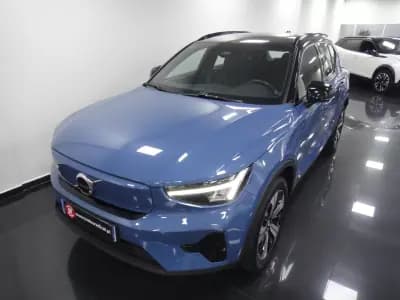 Vendo Volvo XC 40 2022 - 26990 EUR, 111000 km - AUTO.MOTO.pt