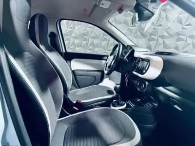 Vendo Renault Twingo 2020 - 12990 EUR, 73071 km - AUTO.MOTO.pt