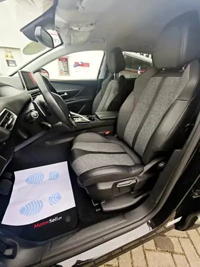 Vendo Peugeot 3008 2020 - 18600 EUR, 122000 km - AUTO.MOTO.pt