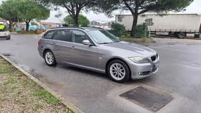 Vendo BMW 320 2010 - 12890 EUR, 157813 km - AUTO.MOTO.pt
