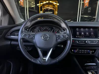 Vendo Opel Insignia Grand Sport 2022 - 17990 EUR, 102300 km - AUTO.MOTO.pt