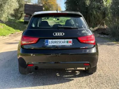 Sell Audi A1 Sportback 2014 - 11500 EUR, 152000 km - AUTO.MOTO.pt
