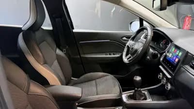 Sell Renault Captur 2023 - 16770 EUR, 70000 km - AUTO.MOTO.pt