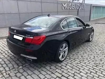 Vendo BMW 740 2012 - 16999 EUR, 320000 km - AUTO.MOTO.pt