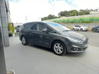 Vendo Ford S-Max 2016 - 17750 EUR, 151186 km - AUTO.MOTO.pt