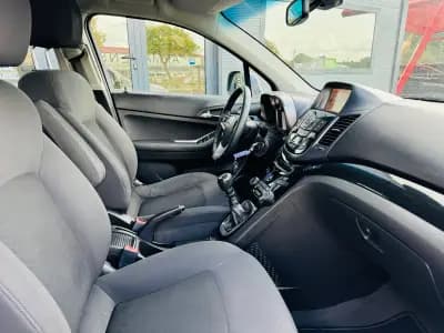 Sell Chevrolet Orlando 2011 - 10999 EUR, 210000 km - AUTO.MOTO.pt