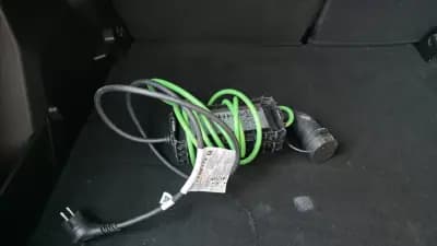 Sell Peugeot e-2008 2020 - 19990 EUR, 43800 km - AUTO.MOTO.pt