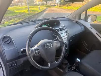 Vendo Toyota Yaris 2009 - 6550 EUR, 147000 km - AUTO.MOTO.pt