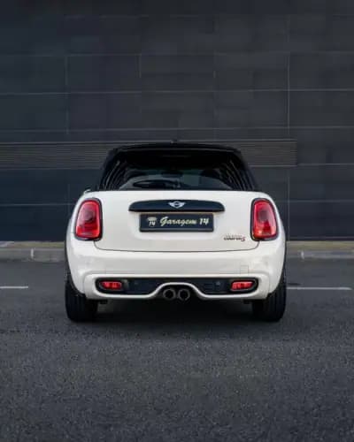 Vendo MINI Cooper 2015 - 19990 EUR, 135300 km - AUTO.MOTO.pt