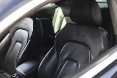 Vendo Audi A5 2012 - 18900 EUR, 209124 km - AUTO.MOTO.pt