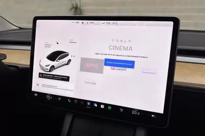 Vendo Tesla Model 3 2021 - 25450 EUR, 58710 km - AUTO.MOTO.pt